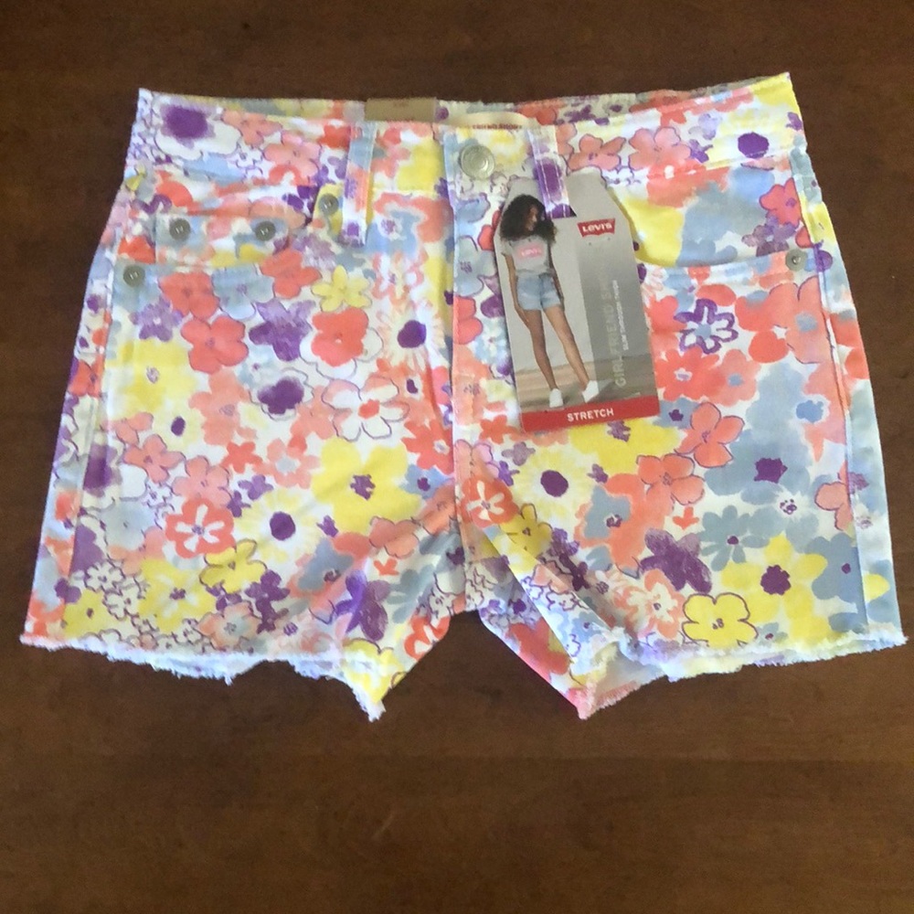 Girl’s Levi’s floral fun stretch frayed denim 5 pocket shorts